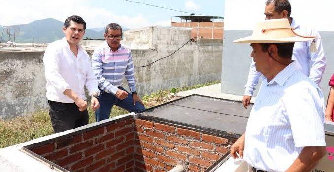 Beneficia con agua potable a colonia El Palmar