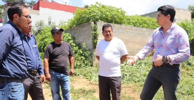 Zitácuaro continúa avanzando con servicios básicos en colonias y comunidades