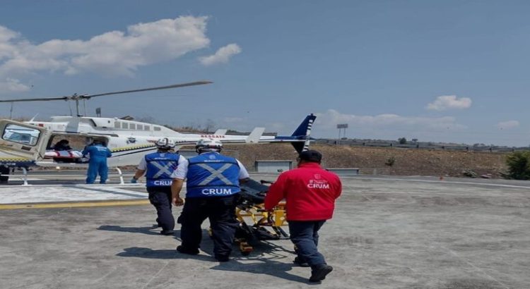Michoacán envía 2 ambulancias aéreas a Guerrero