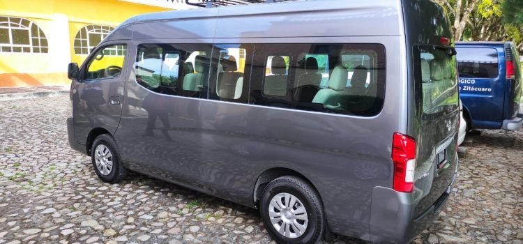 Instituto Tecnológico de Zitácuaro adquiere nueva Urvan Nissan para atender necesidades estudiantiles