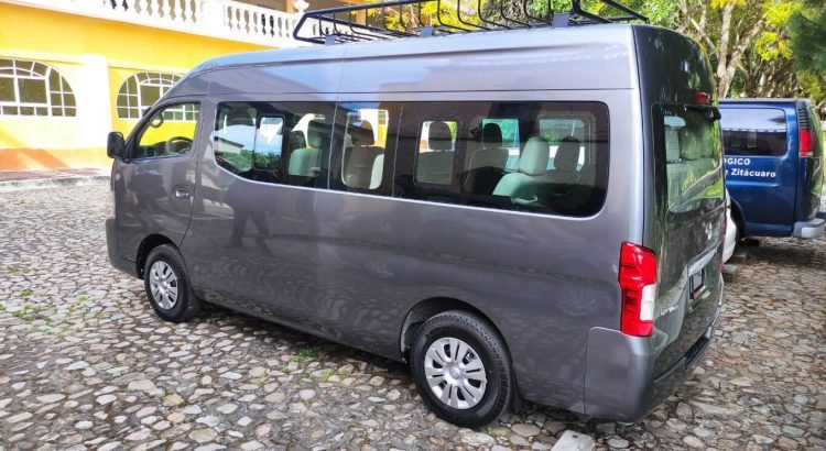 Instituto Tecnológico de Zitácuaro adquiere nueva Urvan Nissan para atender necesidades estudiantiles