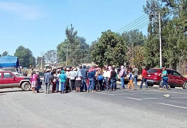 Habitantes de San Felipe los Alzati demandan el pago inmediato de 5 millones de pesos