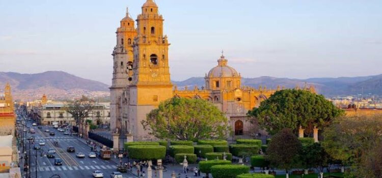 Destaca Michoacán por atractivos turísticos y culturales