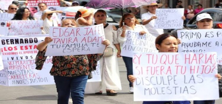 Realizan marcha por personas desaparecidas en Michoacán