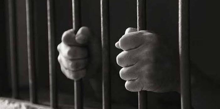 Le dan prisión preventiva por el secuestro de un hombre en Zitácuaro