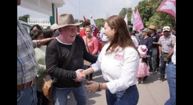 Ante organizaciones sociales Rosy Salinas expuso sus propuestas