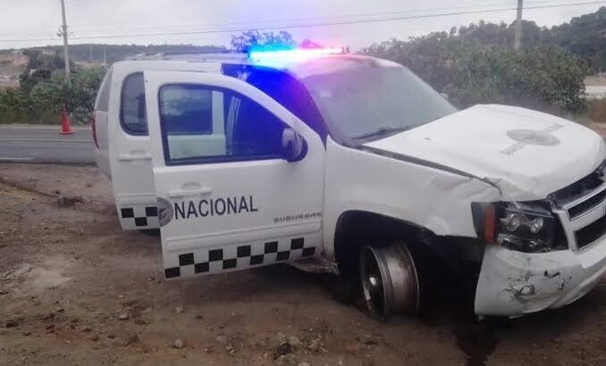 Civiles y Guardia Nacional se enfrentan a balazos en Michoacán