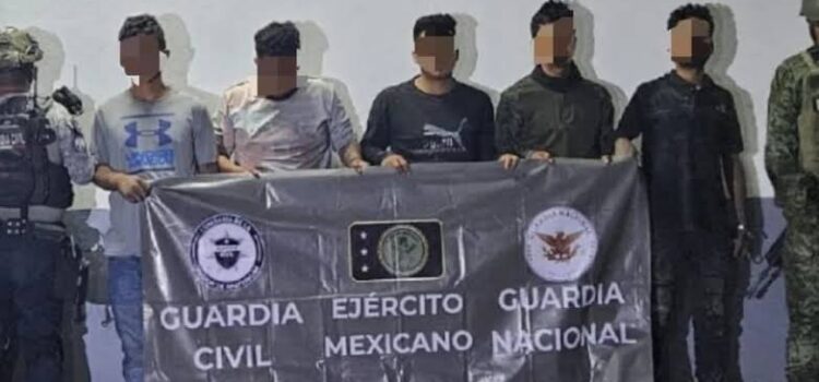 Caen 5 presuntos miembros de ‘Los Viagras’ en Buenavista, Michoacán