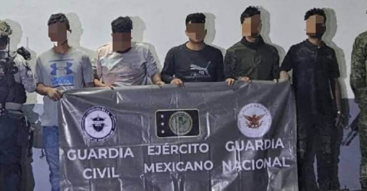 Caen 5 presuntos miembros de ‘Los Viagras’ en Buenavista, Michoacán