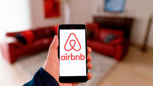 Inició recaudación de 3% de impuestos a Airbnb en Michoacán