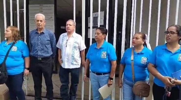 De manera parcial la CNTE libera el edificio de Servicios Regionales Educativos