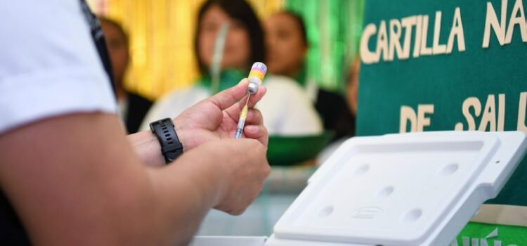 Centro de Salud emprende jornada para proteger a niñas del VPH