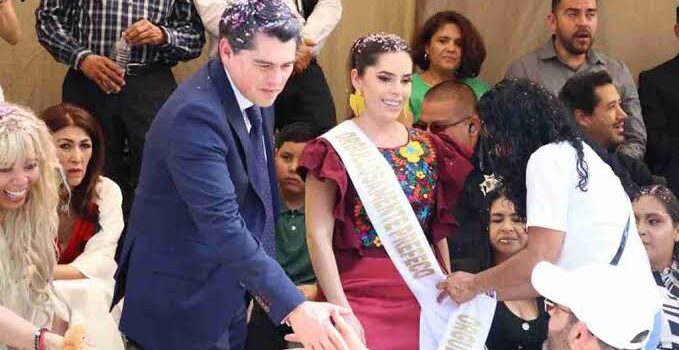 Toño Ixtláhuac realizó con éxito y saldo blanco el desfile de la Revolución Mexicana en Zitácuaro