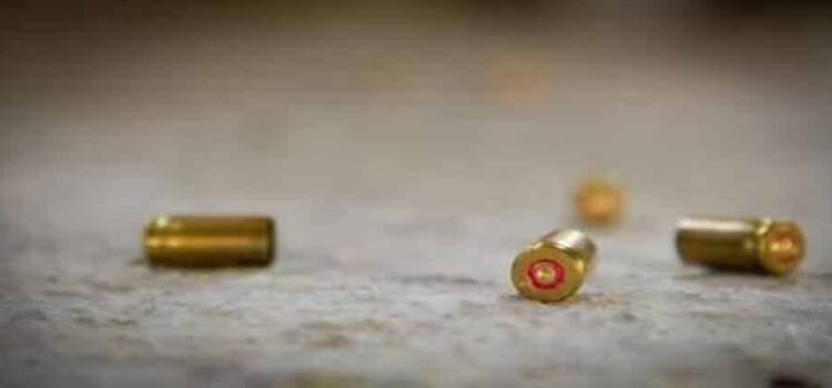 Sicario asesina a 2 hombres y una mujer, en ataque en Apatzingán, Michoacán