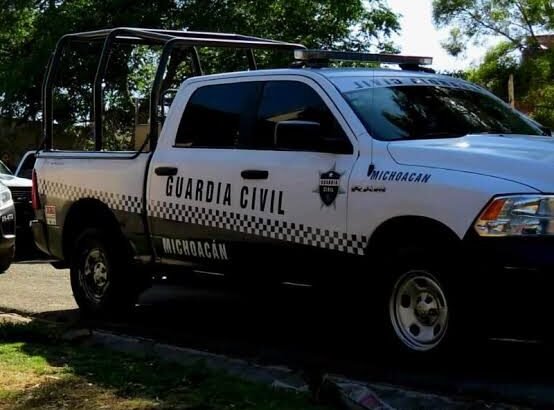 Hallan cadáver dentro de una hielera en Parácuaro, Michoacán
