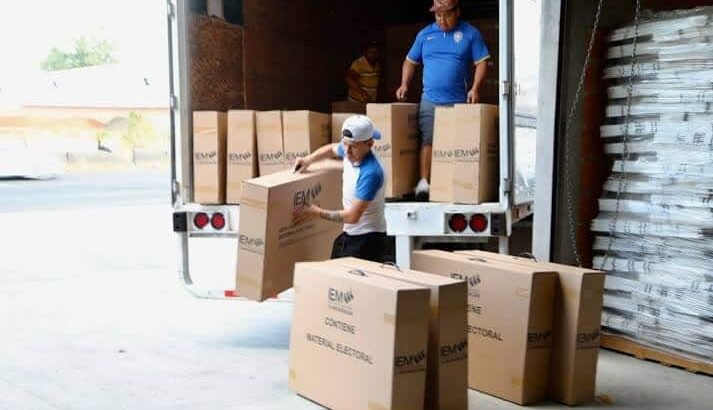 Llega paquetería electoral al IEM