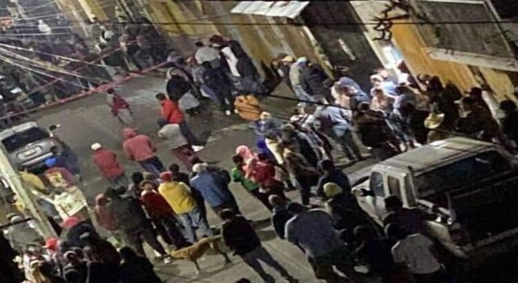 Linchan a presunto homicida en Cherán, Michoacán; fue colgado de un semáforo