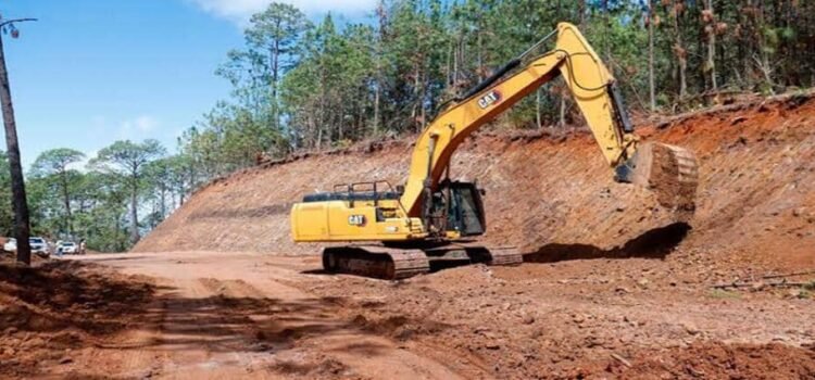 Gobierno de Michoacán rehabilita 8 tramos carreteros en Tierra Caliente Gobierno de Michoacán rehabilita 8 tramos carreteros en Tierra Caliente