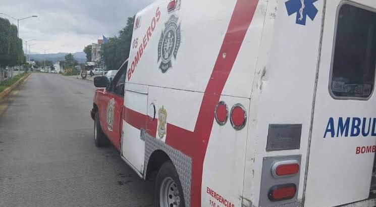 Mujer es atropellada por vehículo que se dio a la fuga en la ciudad