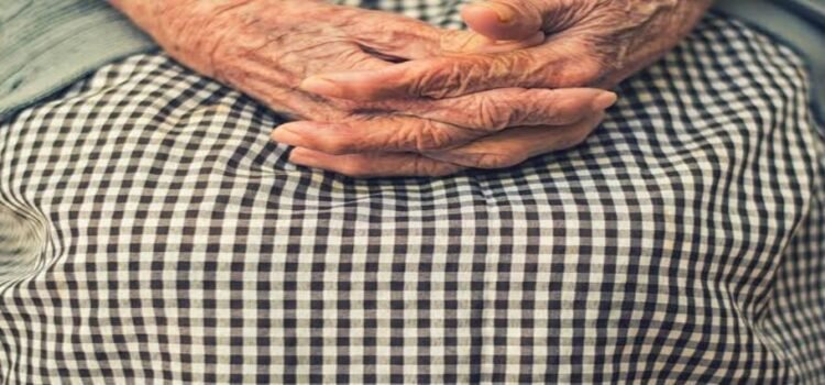 Tengo hambre: Noemí, abuelita abandonada en Morelia, Michoacán