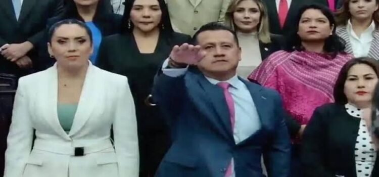 Congreso de Michoacán nombra a Carlos Torres Piña como nuevo fiscal