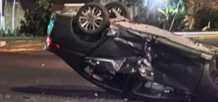 Accidente en Avenida Revolución Sur deja solo daños materiales