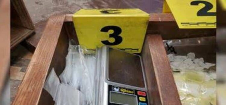 Caen 6 presuntos narcomenudistas en Morelia, Michoacán; aseguran más de 2 mil dosis de droga