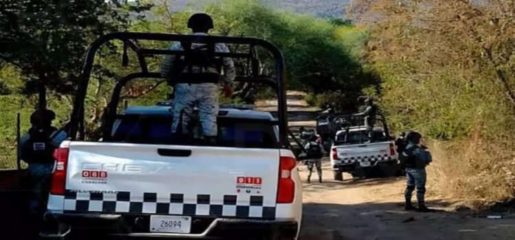 Mina terrestre artesanal explota en Michoacán y deja un militar muerto Mina terrestre artesanal explota en Michoacán y deja un militar muerto