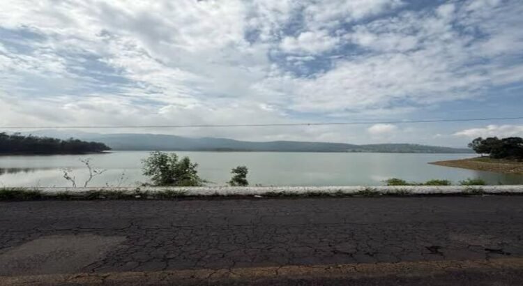 Conagua inicia desfogues en dos presas de Michoacán ante riesgo de desbordamientos
