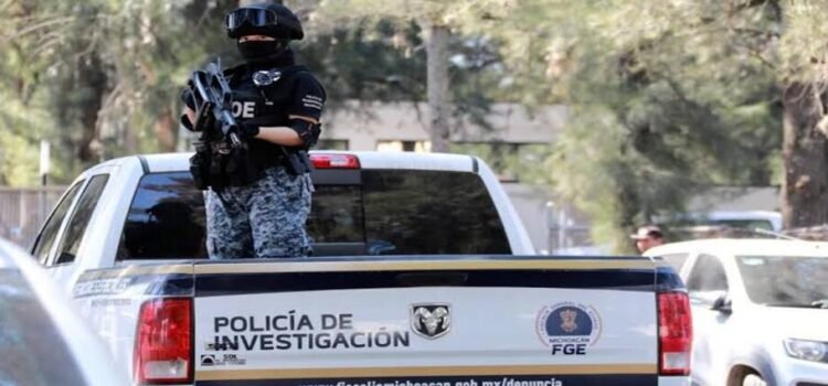 Mujer secuestra a un aguacatero, cobra 2 mdp como rescate y lo mata en Michoacán