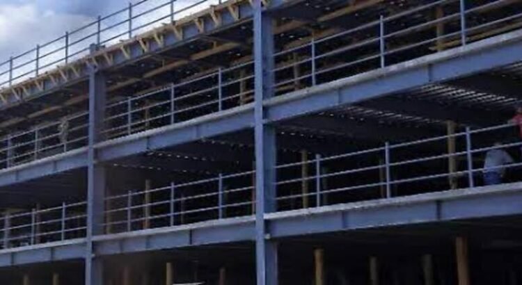 En septiembre, fin de construcción de estacionamiento del Independencia