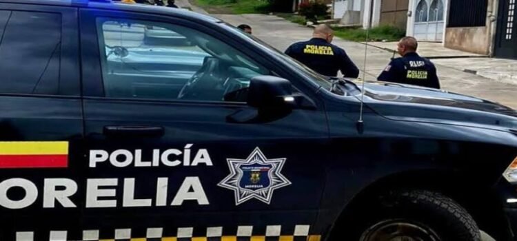 Asaltan a tesorero municipal de Carácuaro y le roban más de 300 mil pesos en Morelia Asaltan a tesorero municipal de Carácuaro y le roban más de 300 mil pesos en Morelia