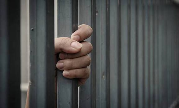 En Zitácuaro, Michoacán dictan vinculación a proceso y prisión preventiva contra presunta responsable del homicidio de su hija de 7 años