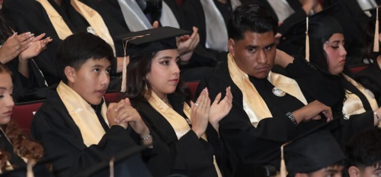 Presentan iniciativa para garantizar educación superior en Michoacán