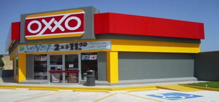 Oxxos serán espacios seguros para mujeres en Michoacán