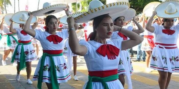 Todo listo para el desfile del 20 de noviembre