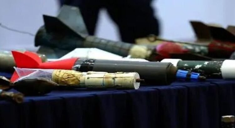 Detienen a cuatro personas con artefactos explosivos “improvisados” en Michoacán Detienen a cuatro personas con artefactos explosivos “improvisados” en Michoacán