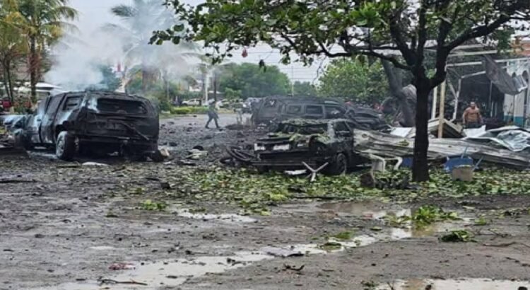 Explosión de coche bomba en Michoacán: Esto sabemos del ataque en Coahuayana que dejó 5 muertos