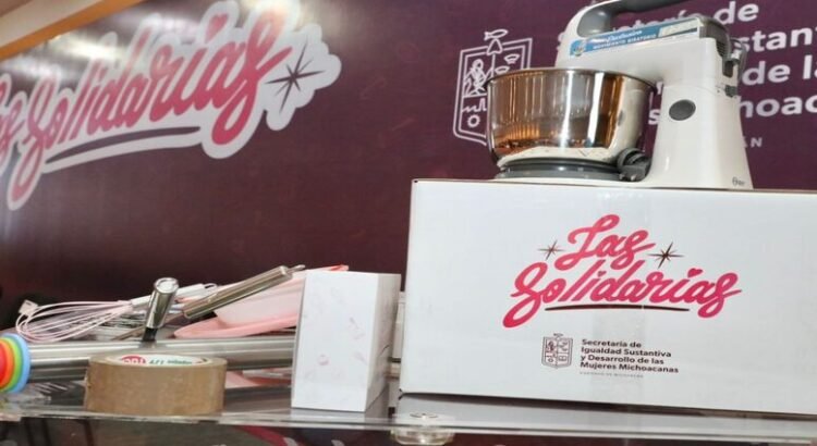 Entrega Ramírez Bedolla más de 300 kits de autoempleo