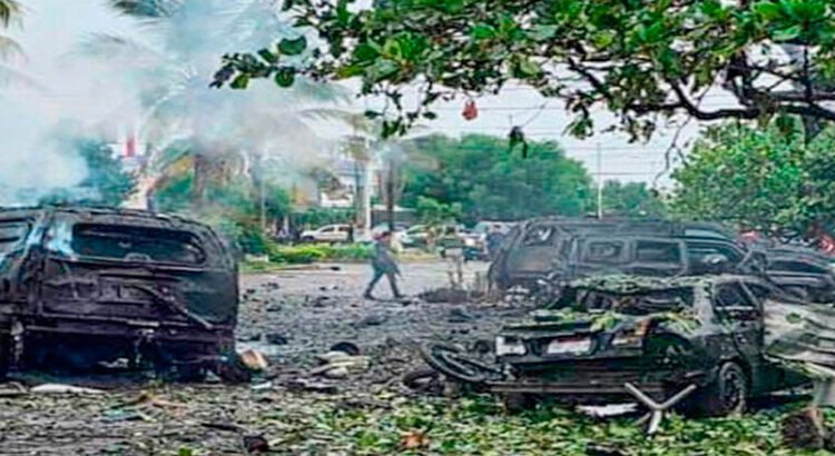 Detienen a seis posibles implicados en el auto bomba de Michoacán Detienen a seis posibles implicados en el auto bomba de Michoacán