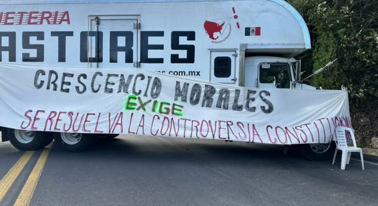 Bloqueos en Zitácuaro, por demandas que son para Gobierno federal Bloqueos en Zitácuaro, por demandas que son para Gobierno federal