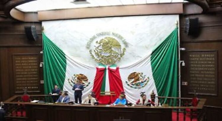 Diputados de Michoacán regresarán de vacaciones hasta febrero