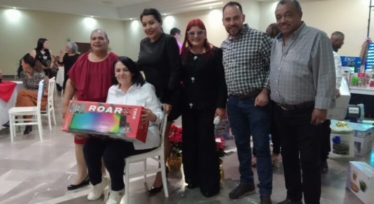 Sindicato Único de Empleados Municipales del Ayuntamiento realiza convivio navideño 2025