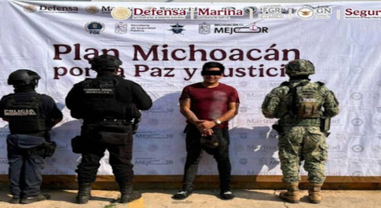 Operativos en Michoacán dejan 12 detenidos y aseguramientos de armas y vehículos