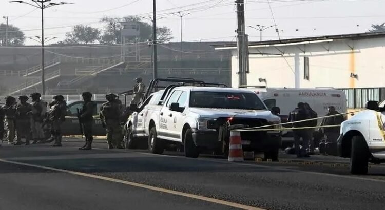 Abandonan cuerpos desmembrados en centro textilero de Cuitzeo, Michoacán