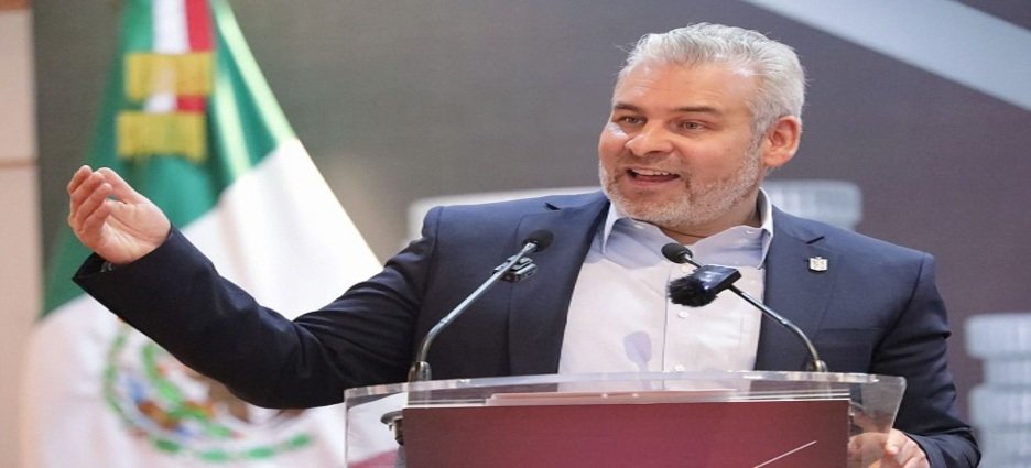 El gobernador de Michoacán asegura que donará un mes de salario en apoyo a Cuba