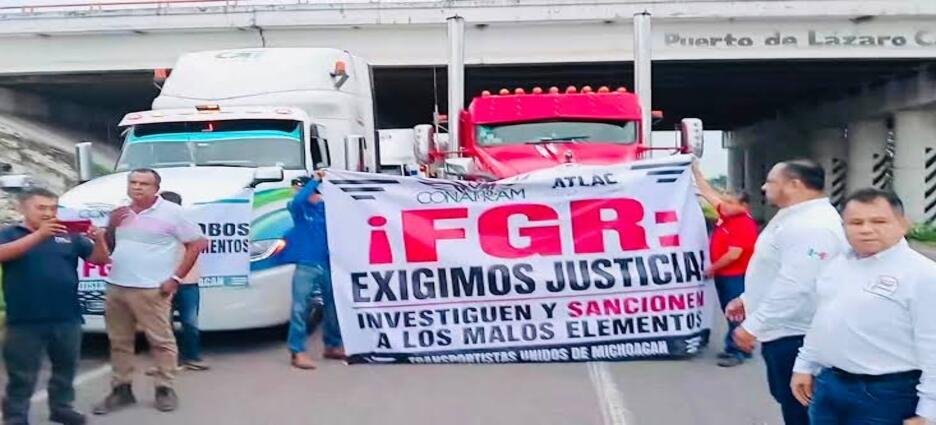 Transportistas de Michoacán exigen a la FGR frenar abusos y extorsiones